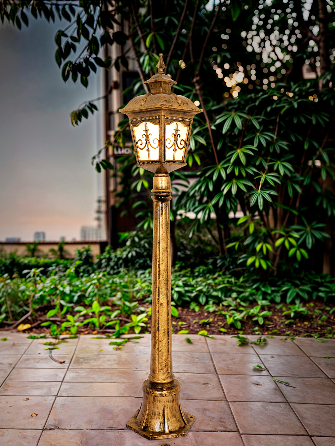 Antique Green Bollard Light | Victorian Style | Downward Lighting